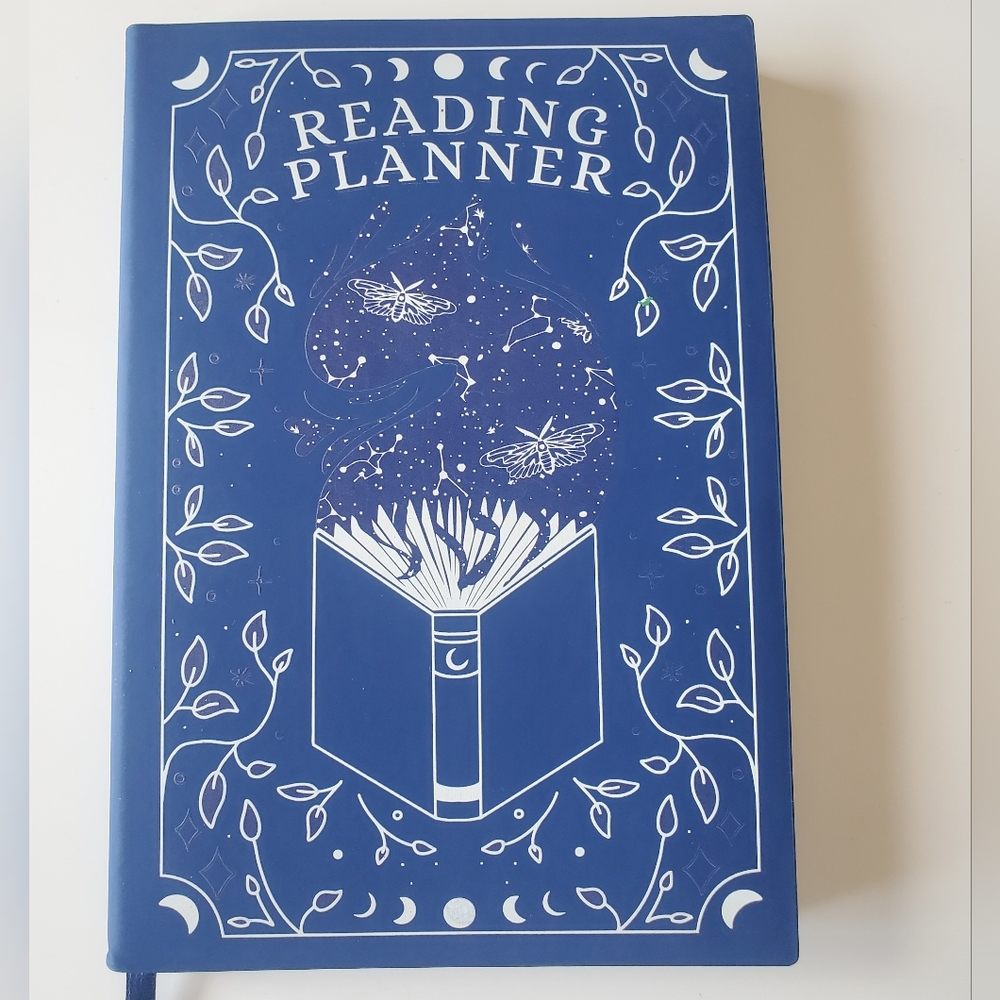 Reading planner owlcrate designed by @paperbackbones